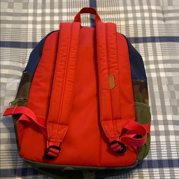Herschel Backpack - Picture 2 of 6